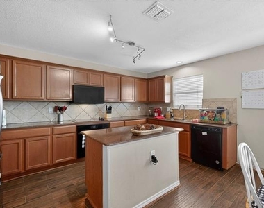 2435 Castle Pines Drive - Photo Thumbnail 8
