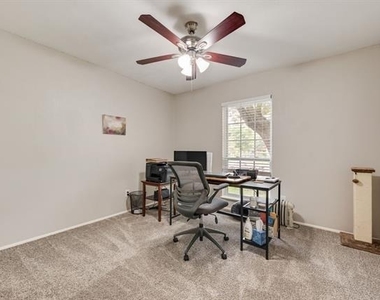 5801 Redwood Lane - Photo Thumbnail 11