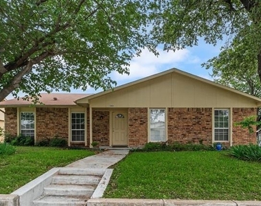 5801 Redwood Lane - Photo Thumbnail 3