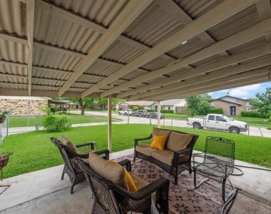 5801 Redwood Lane - Photo Thumbnail 16