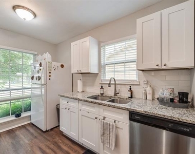 5801 Redwood Lane - Photo Thumbnail 8