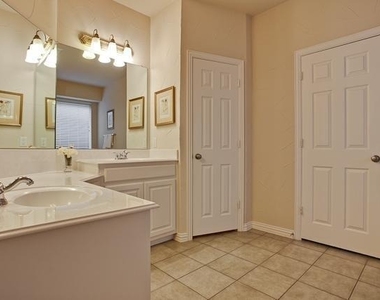 5409 Buckland Drive - Photo Thumbnail 17