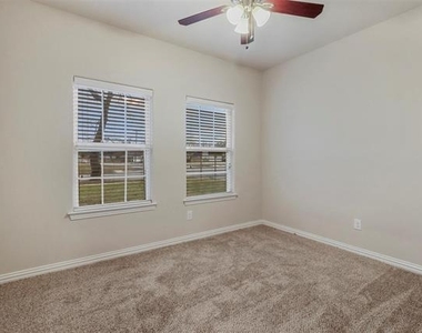 731 W Morton Street - Photo Thumbnail 9
