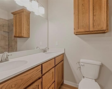 731 W Morton Street - Photo Thumbnail 7