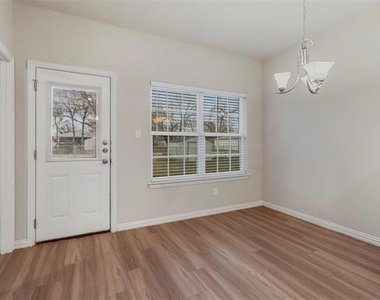 731 W Morton Street - Photo Thumbnail 5