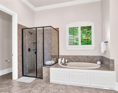 4828 Pyramid Drive - Photo Thumbnail 16