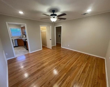 805 20th Street - Photo Thumbnail 1