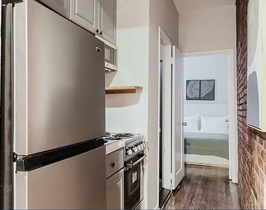 57 Thompson Street - Photo Thumbnail 6