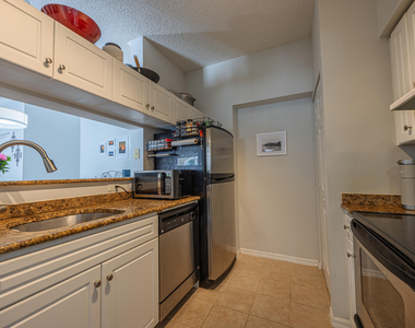2412 Tuscany Way - Photo Thumbnail 7