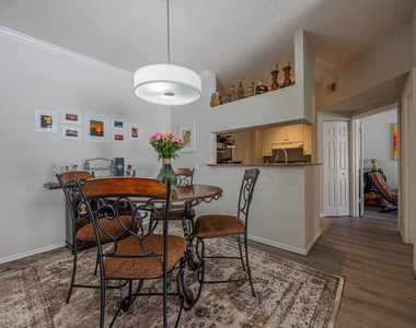 2412 Tuscany Way - Photo Thumbnail 5