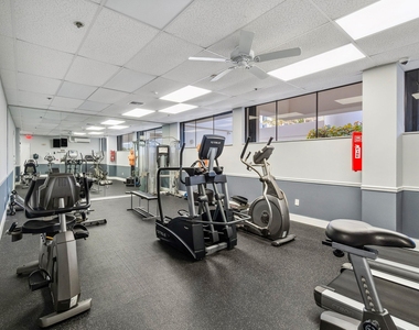 5380 N Ocean Drive - Photo Thumbnail 32