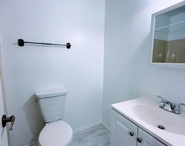 1845 Robalo Drive - Photo Thumbnail 9