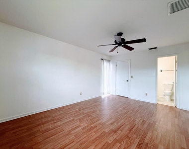 1845 Robalo Drive - Photo Thumbnail 13