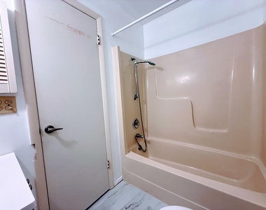1845 Robalo Drive - Photo Thumbnail 10
