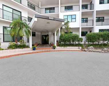 900 River Reach Drive - Photo Thumbnail 13