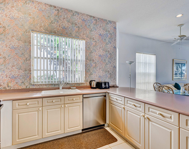 919 Augusta Pointe Drive - Photo Thumbnail 15