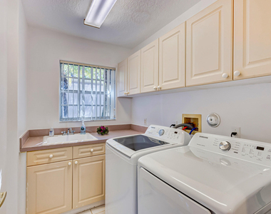 919 Augusta Pointe Drive - Photo Thumbnail 32