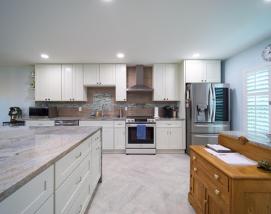 9130 Se Riverfront Terrace - Photo Thumbnail 13