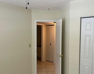 9993 Three Lakes Circle - Photo Thumbnail 12
