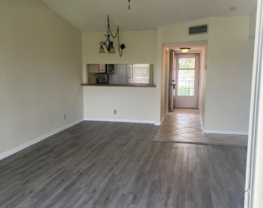 9993 Three Lakes Circle - Photo Thumbnail 10