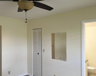 9993 Three Lakes Circle - Photo Thumbnail 18