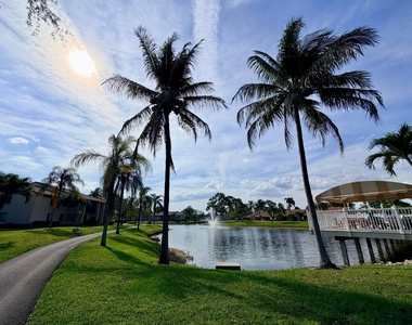 616 Sea Pine Way Way - Photo Thumbnail 12