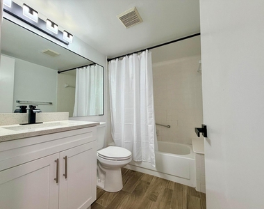 616 Sea Pine Way Way - Photo Thumbnail 5