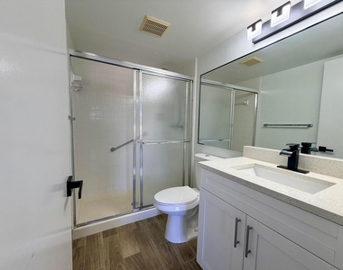 616 Sea Pine Way Way - Photo Thumbnail 7