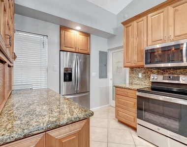9680 Lancaster Place - Photo Thumbnail 22