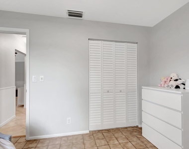 9680 Lancaster Place - Photo Thumbnail 8