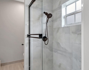 9680 Lancaster Place - Photo Thumbnail 30