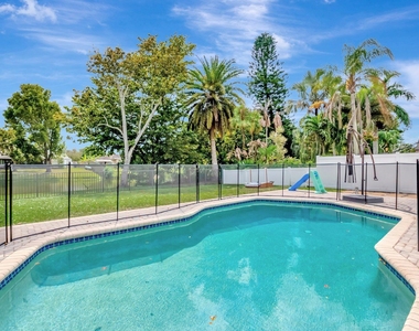 9680 Lancaster Place - Photo Thumbnail 35