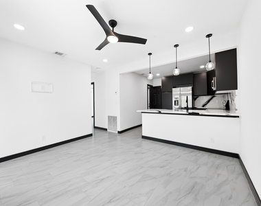 1508 Ne 6th Street - Photo Thumbnail 5