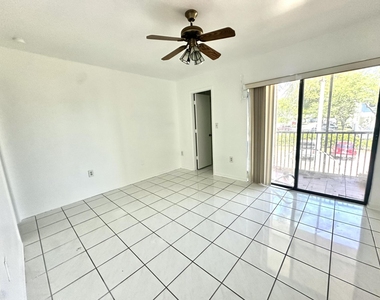 10350 Sw 220th Street - Photo Thumbnail 3
