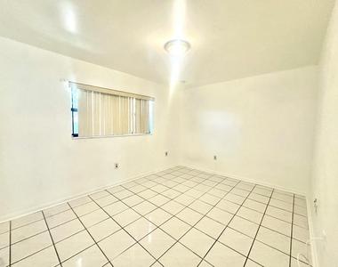 10350 Sw 220th Street - Photo Thumbnail 5