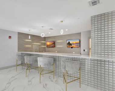 5200 N Ocean Drive - Photo Thumbnail 32