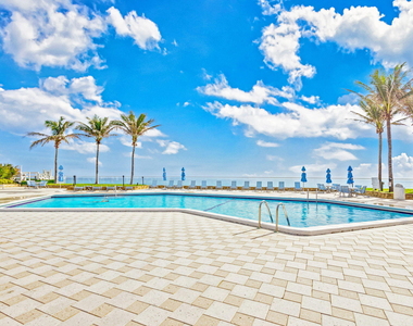 5200 N Ocean Drive - Photo Thumbnail 27