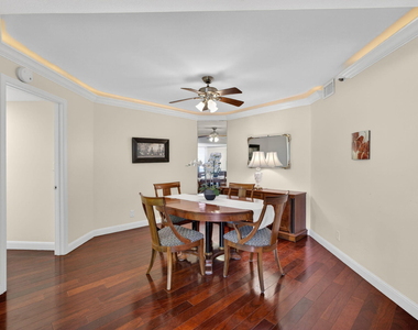 5200 N Ocean Drive - Photo Thumbnail 8
