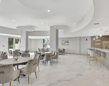 5200 N Ocean Drive - Photo Thumbnail 31