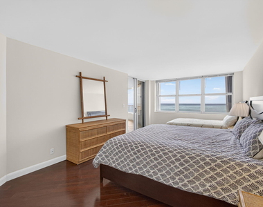 5200 N Ocean Drive - Photo Thumbnail 18