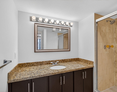5200 N Ocean Drive - Photo Thumbnail 15