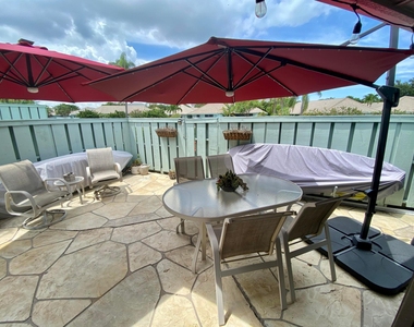 1127 E Seminole Avenue - Photo Thumbnail 13