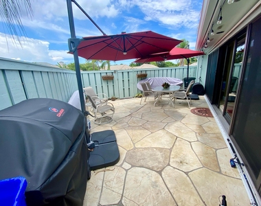 1127 E Seminole Avenue - Photo Thumbnail 14
