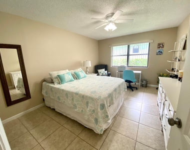1127 E Seminole Avenue - Photo Thumbnail 10