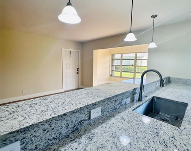 14676 Canalview Drive - Photo Thumbnail 13