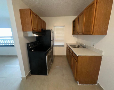 889 Riverside Drive - Photo Thumbnail 1