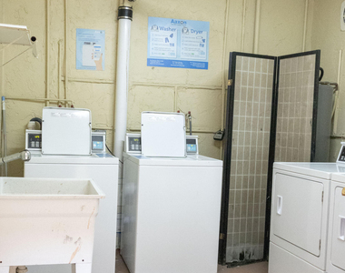 2851 Somerset Drive - Photo Thumbnail 28