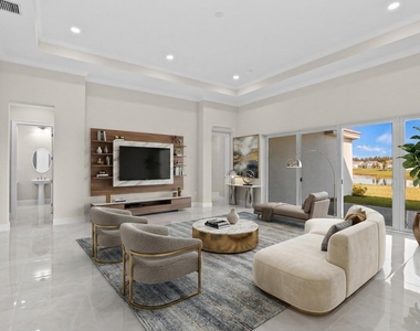 14823 Wildwood Circle - Photo Thumbnail 16