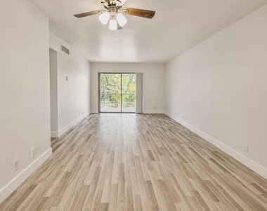 610 Nw 13th Street - Photo Thumbnail 1