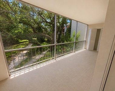 610 Nw 13th Street - Photo Thumbnail 12